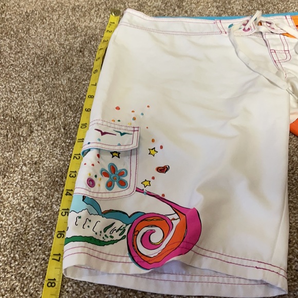 4/$24𦩠Menβs Billabong board shorts size 5 ππ»ββοΈ - Picture 12 of 12